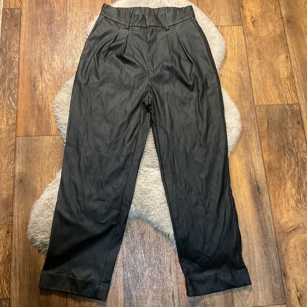 Zenana Faux Leather Pants‎ Size Medium Womens Cuffed Pleated